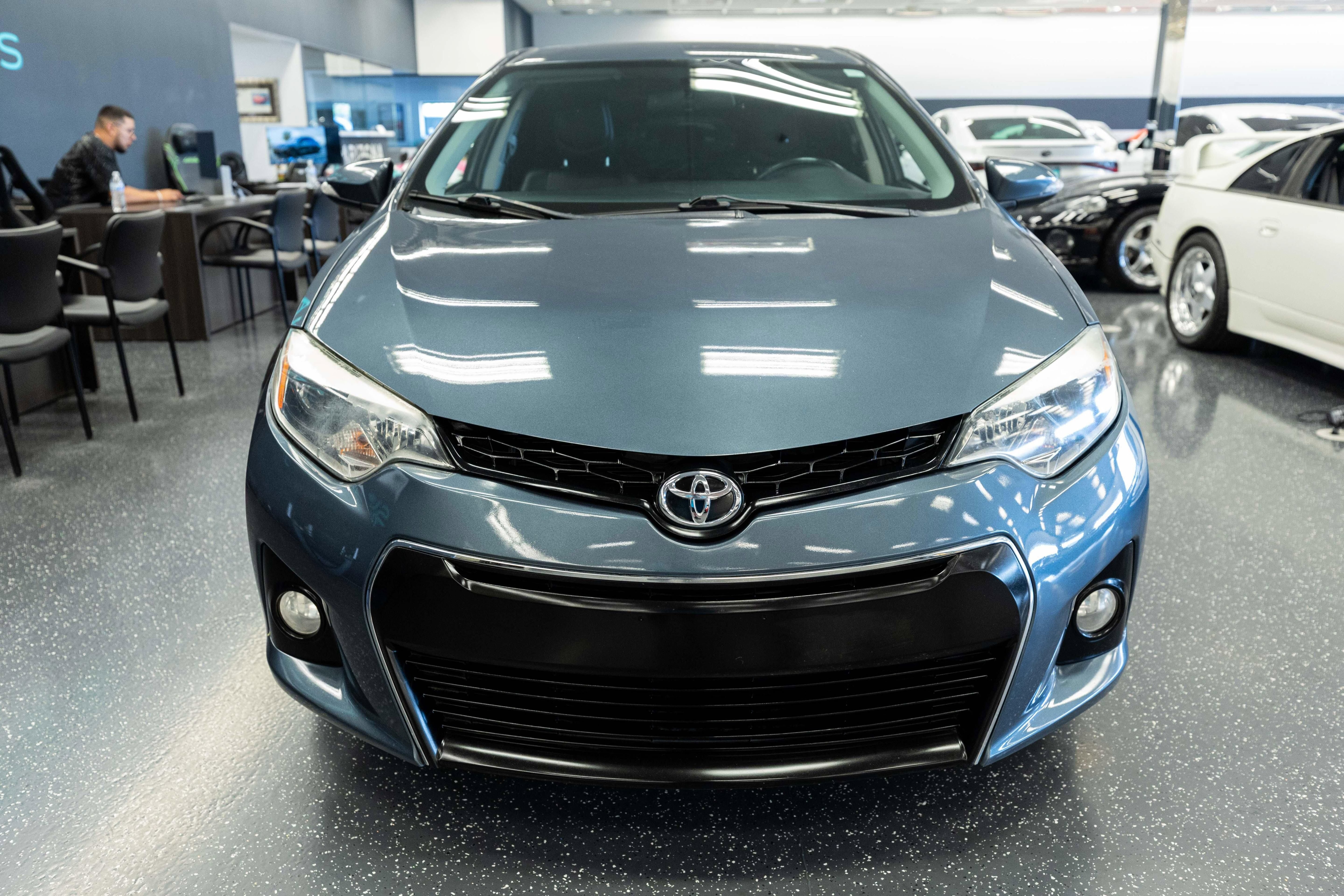 Used 2016 Toyota Corolla S w/ Body Protection Package #1 FWD image 2