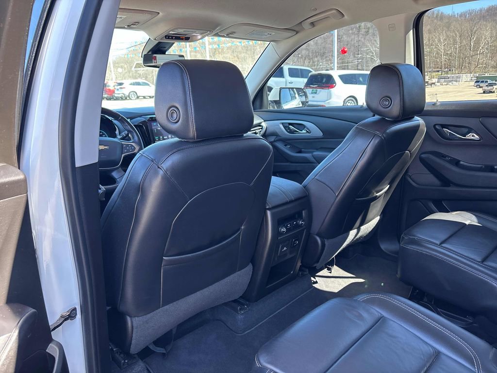 Used 2018 Chevrolet Traverse LT image 24