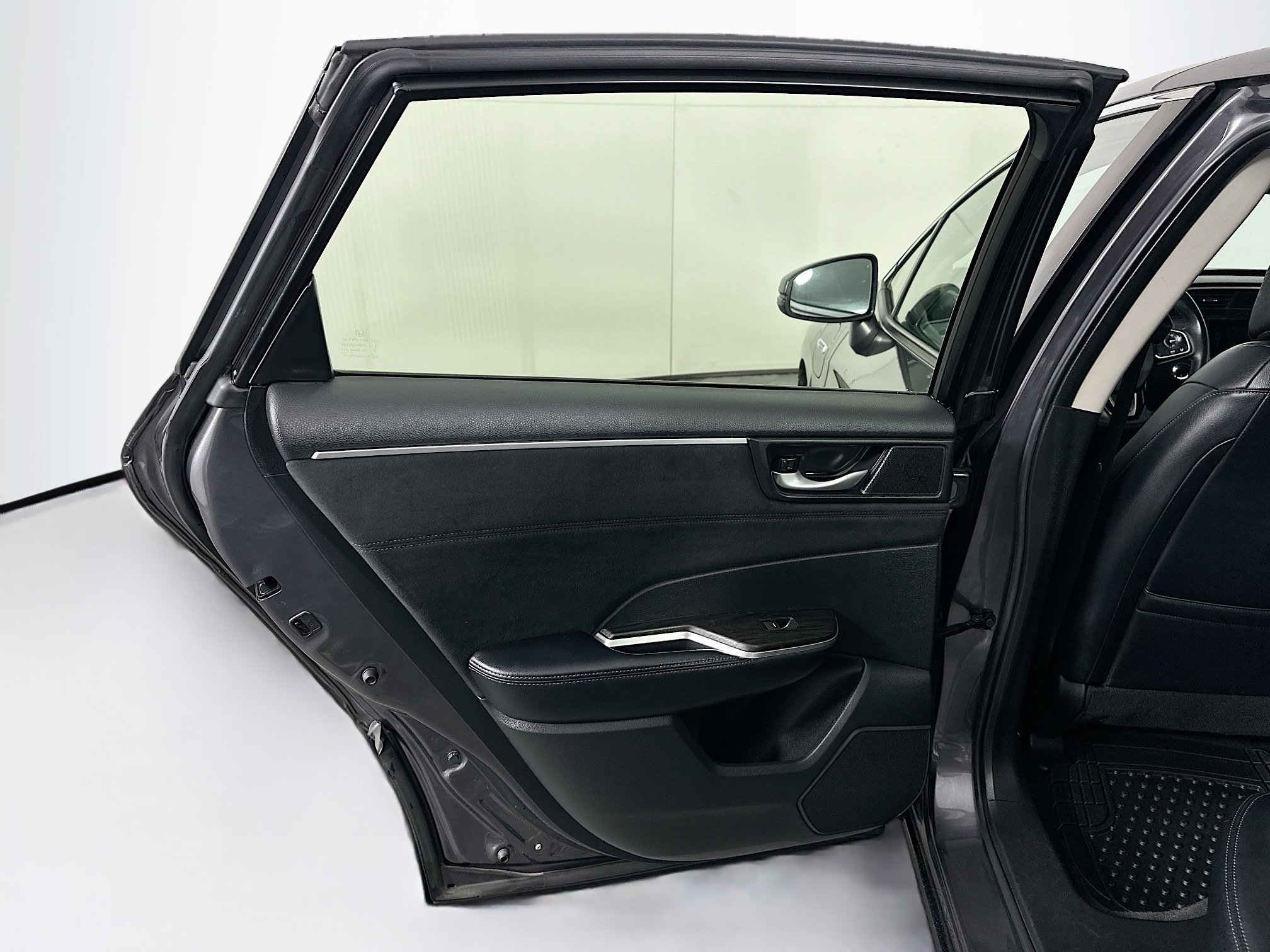 Used 2019 Honda Clarity Touring image 25