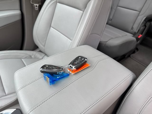 Used 2018 Chevrolet Traverse LT FWD image 30