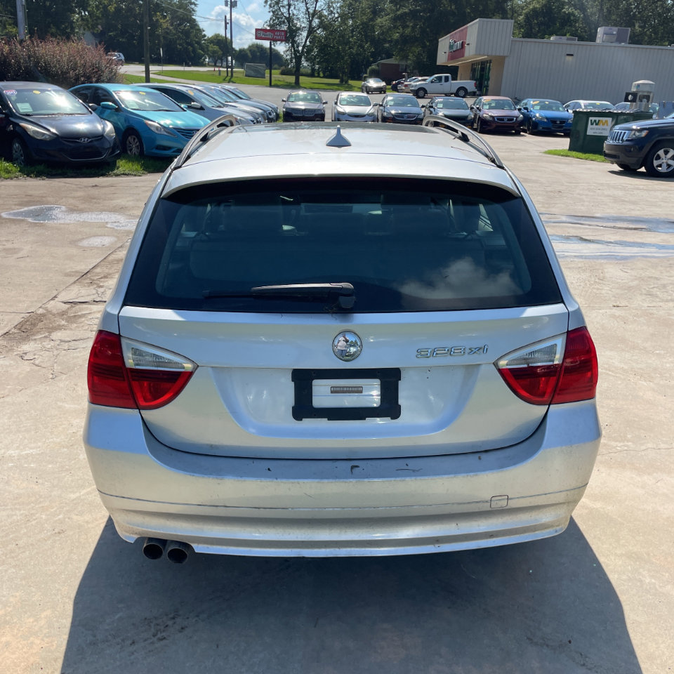 Used 2007 BMW 328xi Wagon image 7