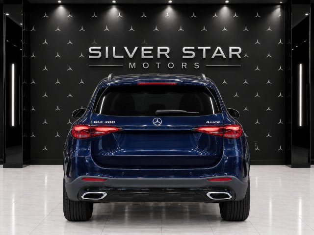 Used 2024 Mercedes-Benz GLC 300 4MATIC image 6