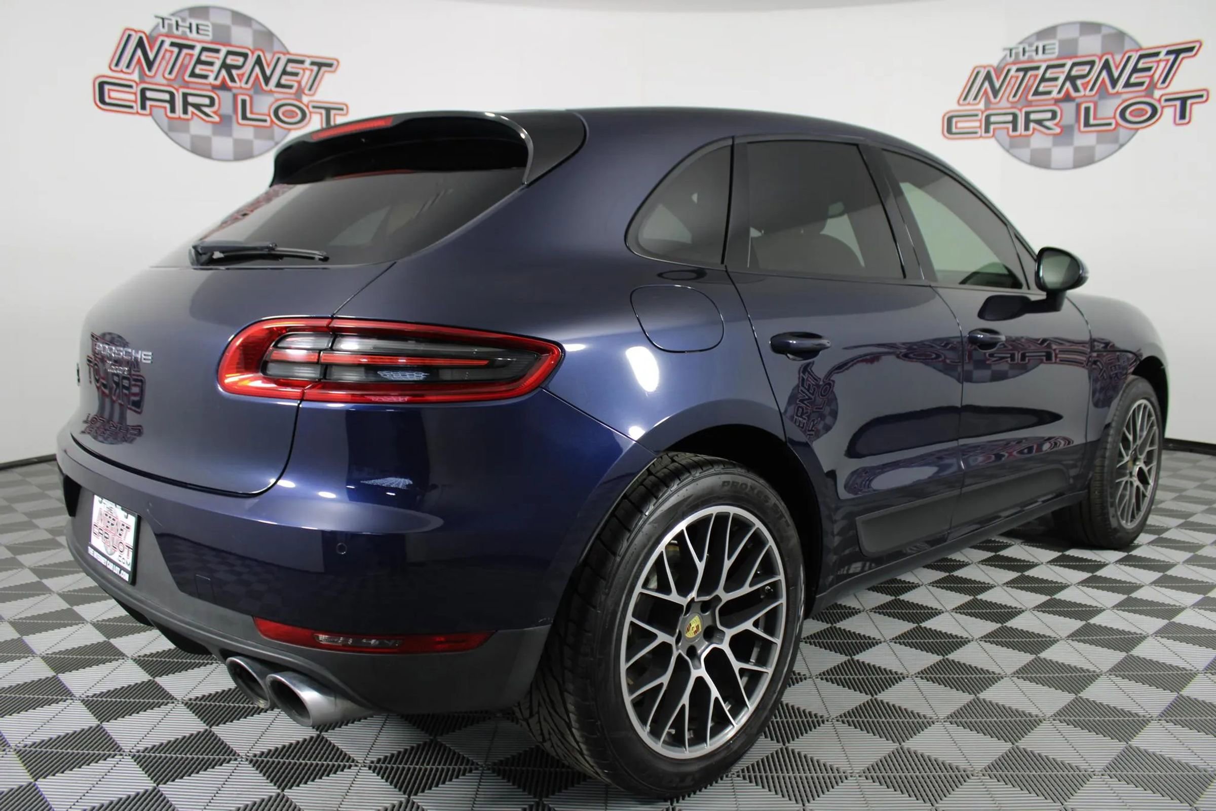 Used 2018 Porsche Macan Sport Edition image 7