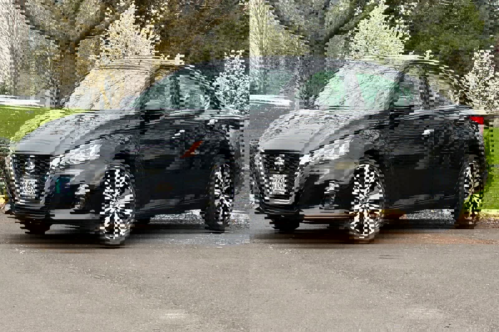 Used 2022 Nissan Altima 2.5 Platinum image 1