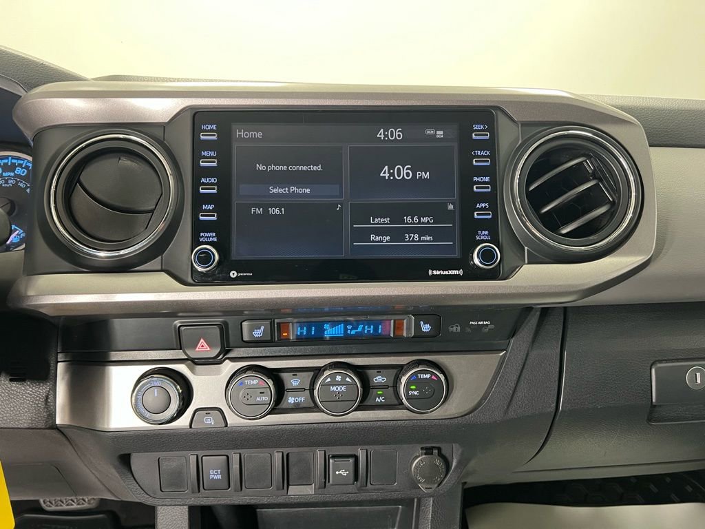 Used 2021 Toyota Tacoma SR5 AWD/4WD image 11