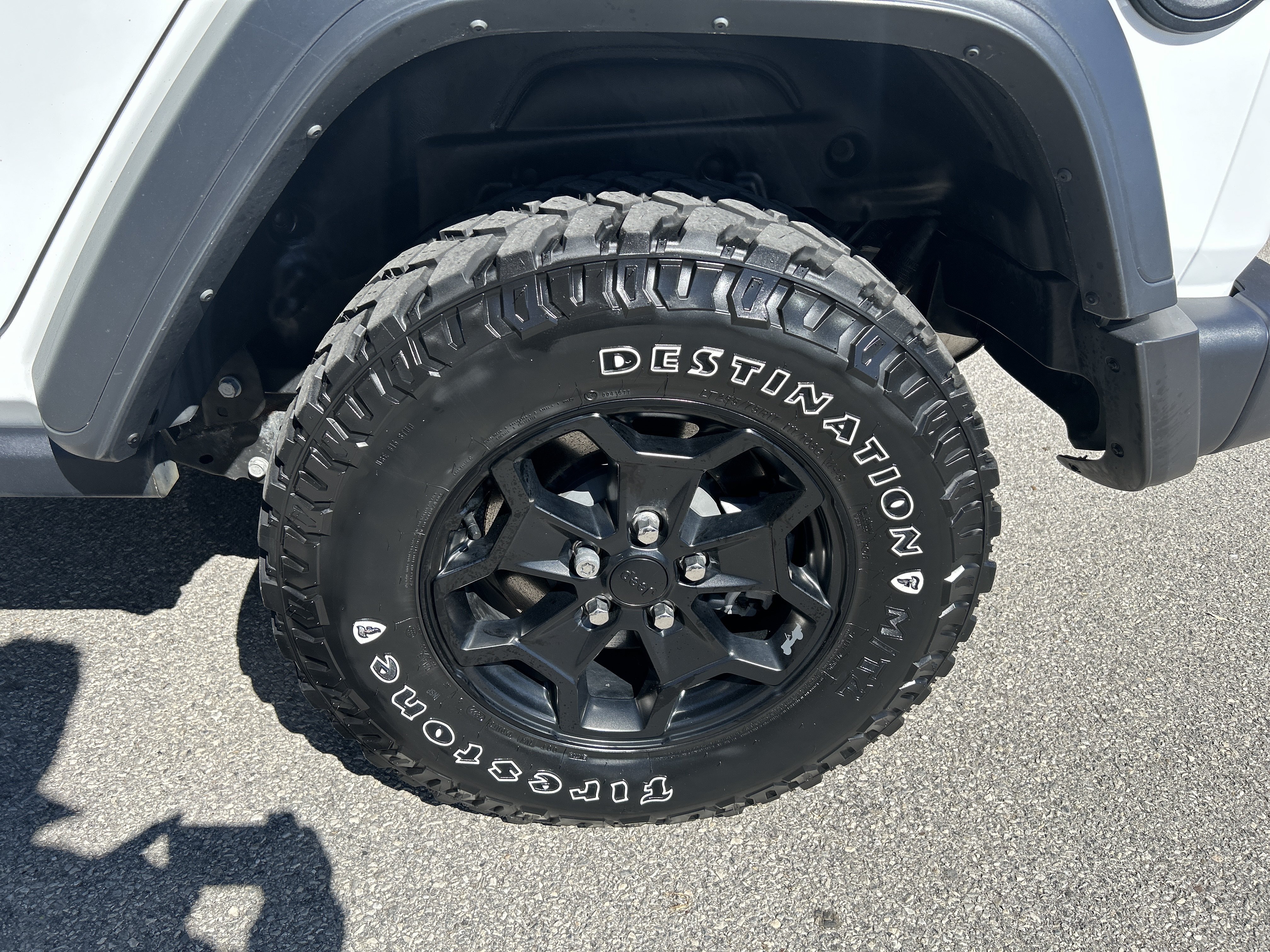Used 2023 Jeep Wrangler Unlimited w/ Cold Weather Group AWD/4WD image 7