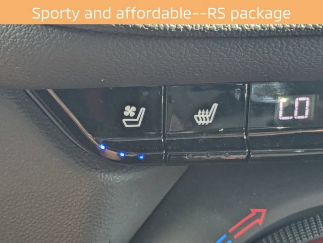 Used 2021 Chevrolet Blazer RS w/ Enhanced Convenience Package FWD image 24