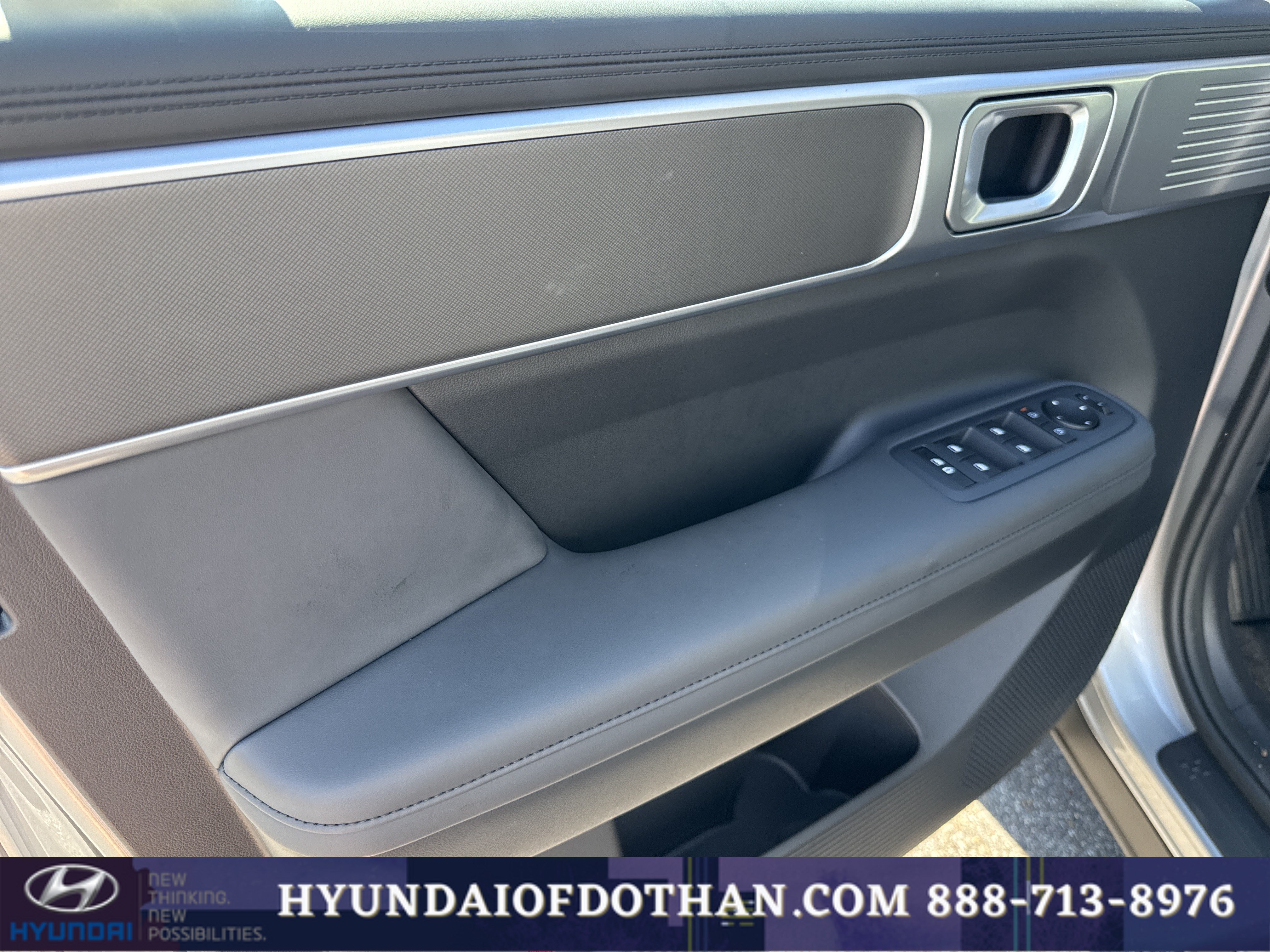 Used 2026 Hyundai Santa Fe SEL FWD image 7