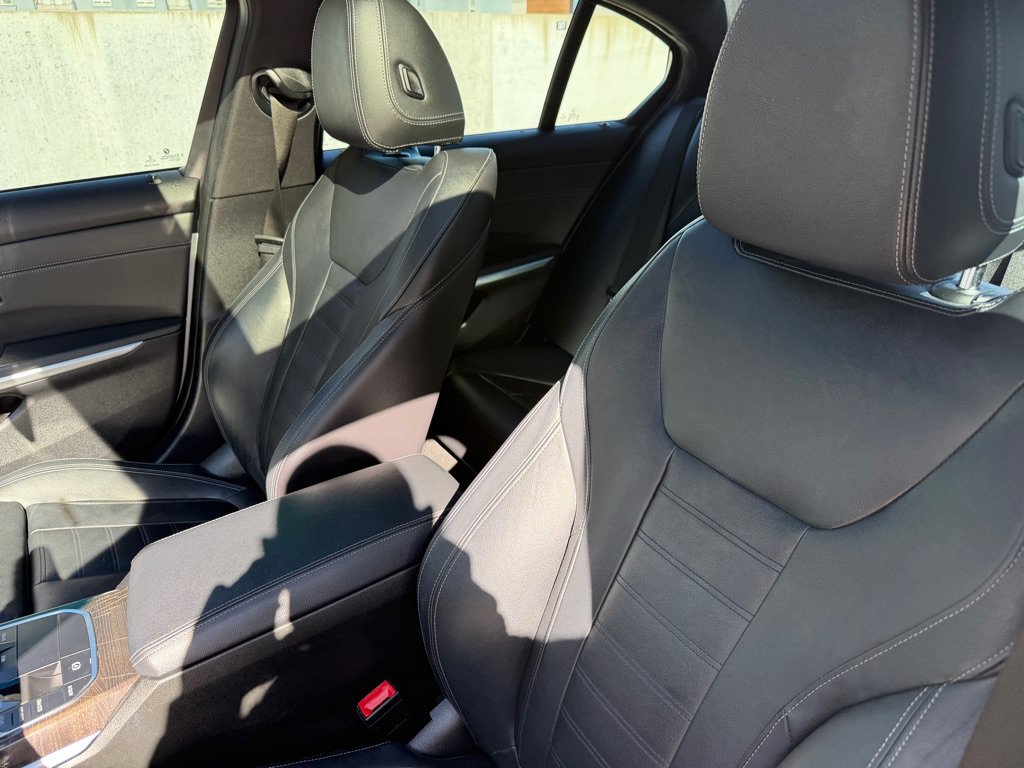 Used 2019 BMW 330i xDrive Sedan w/ Premium Package AWD/4WD image 12
