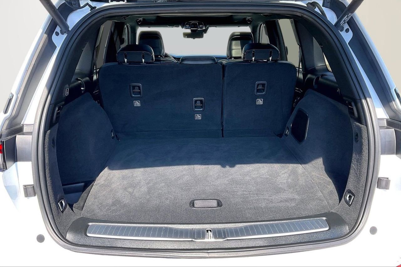 Certified 2023 Jeep Grand Cherokee Overland w/ Luxury Tech Group IV image 27