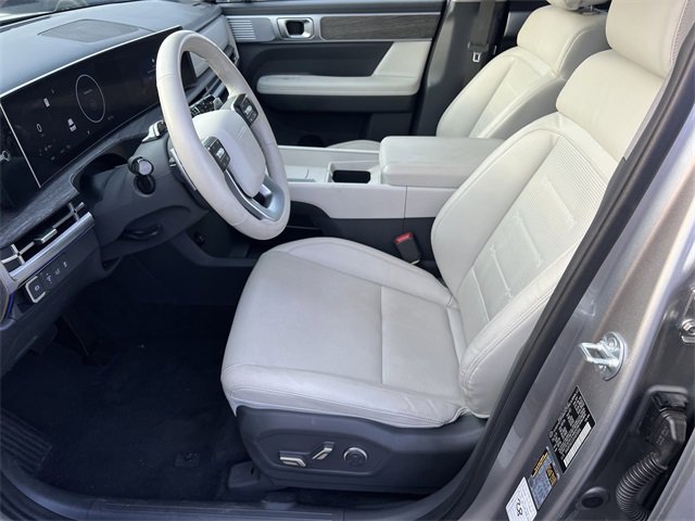 Used 2025 Hyundai Santa Fe Limited image 9