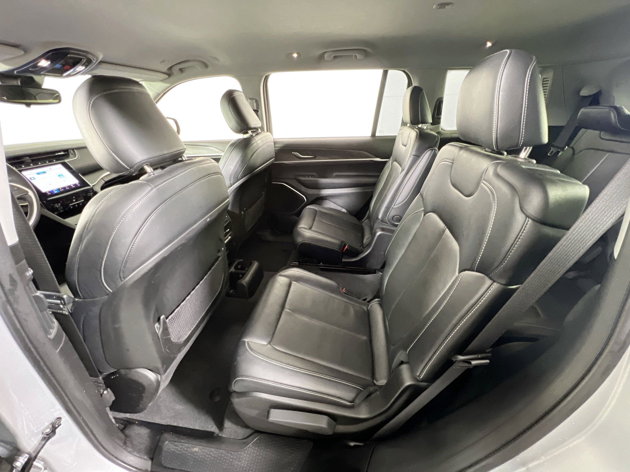 Used 2021 Jeep Grand Cherokee L Limited image 23