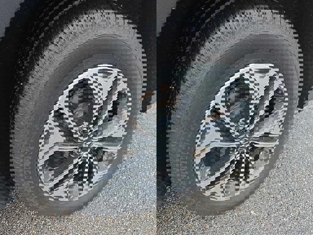 Used 2020 Hyundai Santa Fe Limited w/ Cargo Package image 18