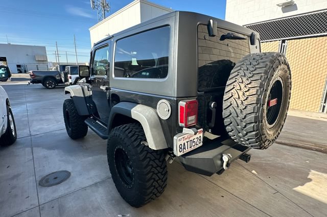 Used 2017 Jeep Wrangler Rubicon w/ Power Convenience Group AWD/4WD image 6
