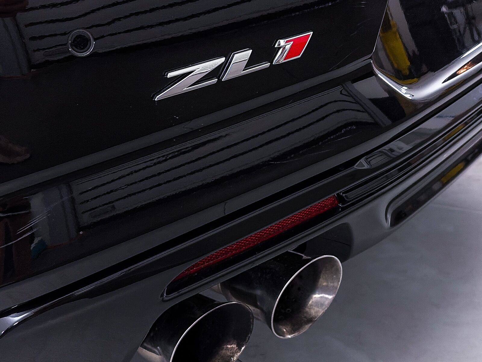 Used 2022 Chevrolet Camaro ZL1 w/ LPO, ZL1 Protection Package RWD image 12