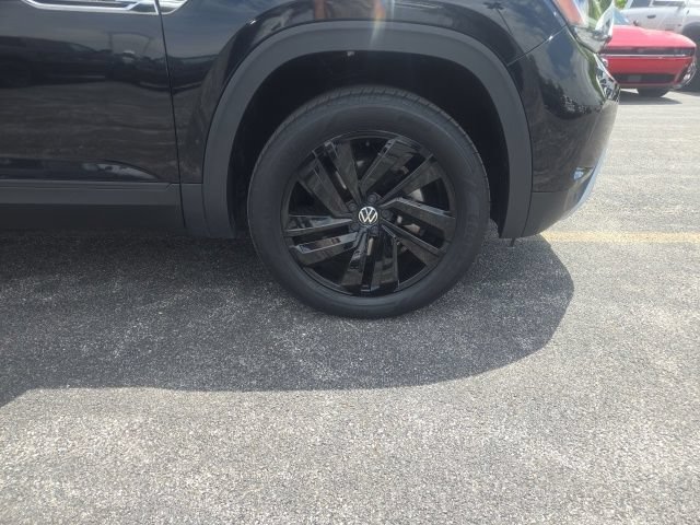 Used 2023 Volkswagen Atlas Cross Sport SE w/ Black Wheel Package AWD/4WD image 8
