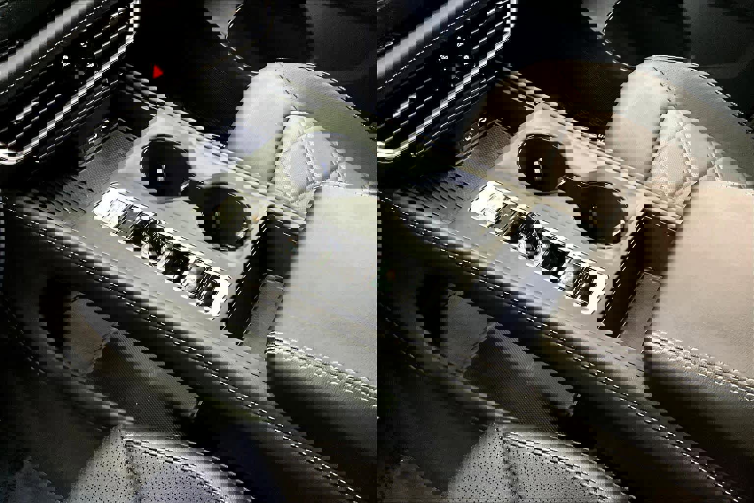 Used 2025 Volkswagen Atlas SE image 20