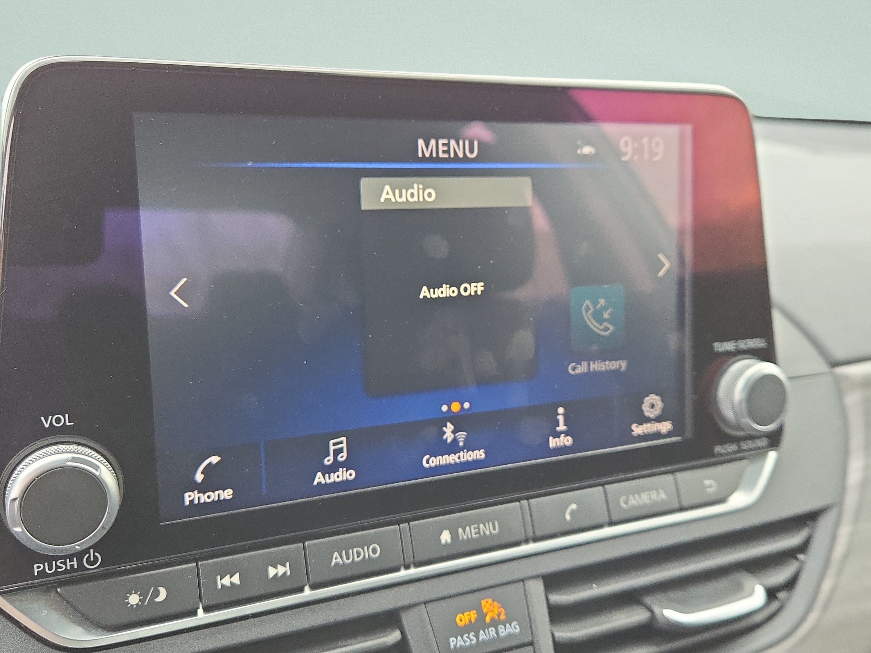 Used 2025 Nissan Altima 2.5 SV FWD image 17