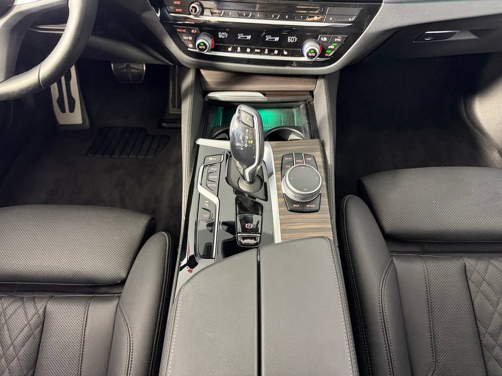 Used 2021 BMW 540i w/ M Sport Package RWD image 15