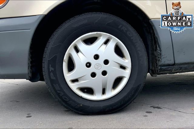 Used 2001 Toyota Sienna LE image 9