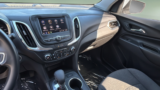 Used 2024 Chevrolet Equinox LT AWD/4WD image 24