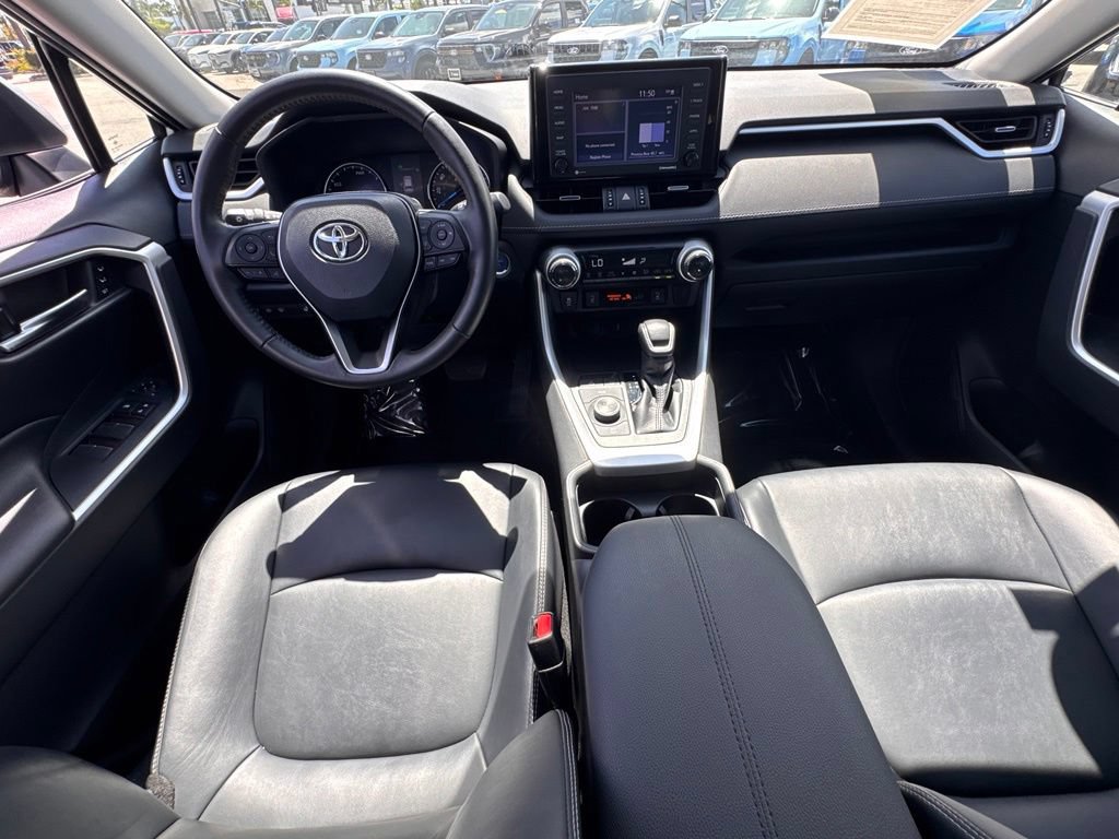 Used 2021 Toyota RAV4 XLE Premium AWD/4WD image 27