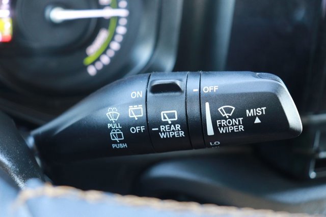 Used 2024 Jeep Wrangler Sahara image 24