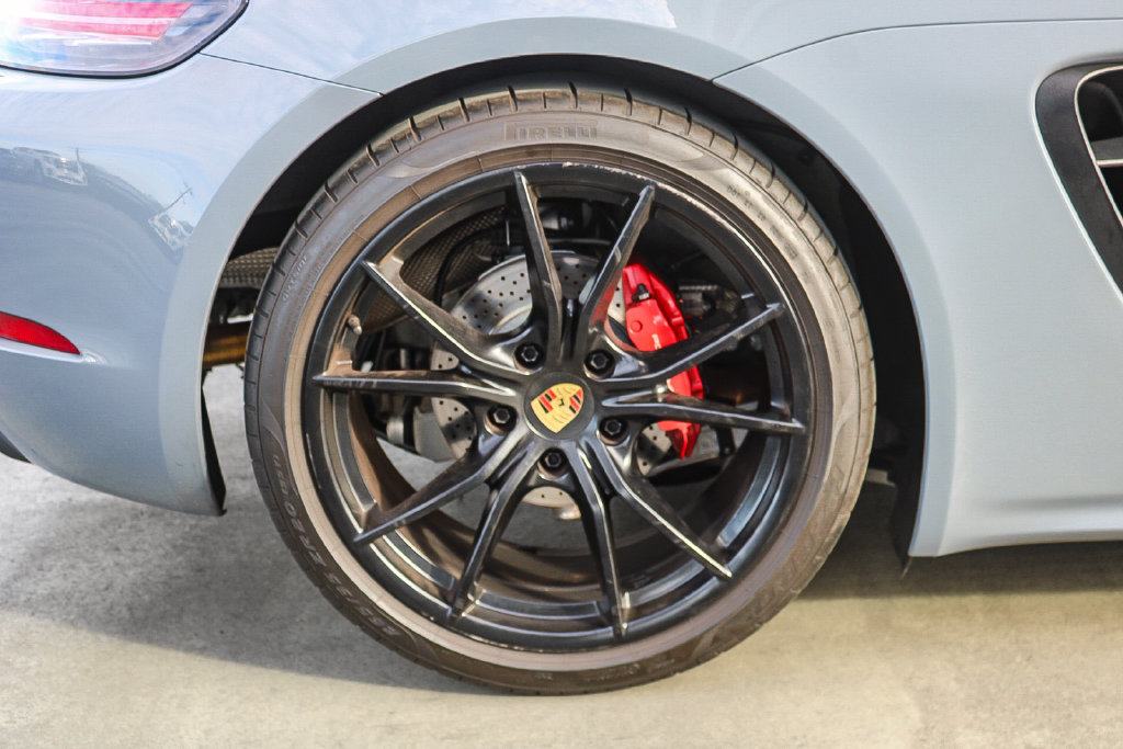 Used 2024 Porsche 718 Boxster S RWD image 12