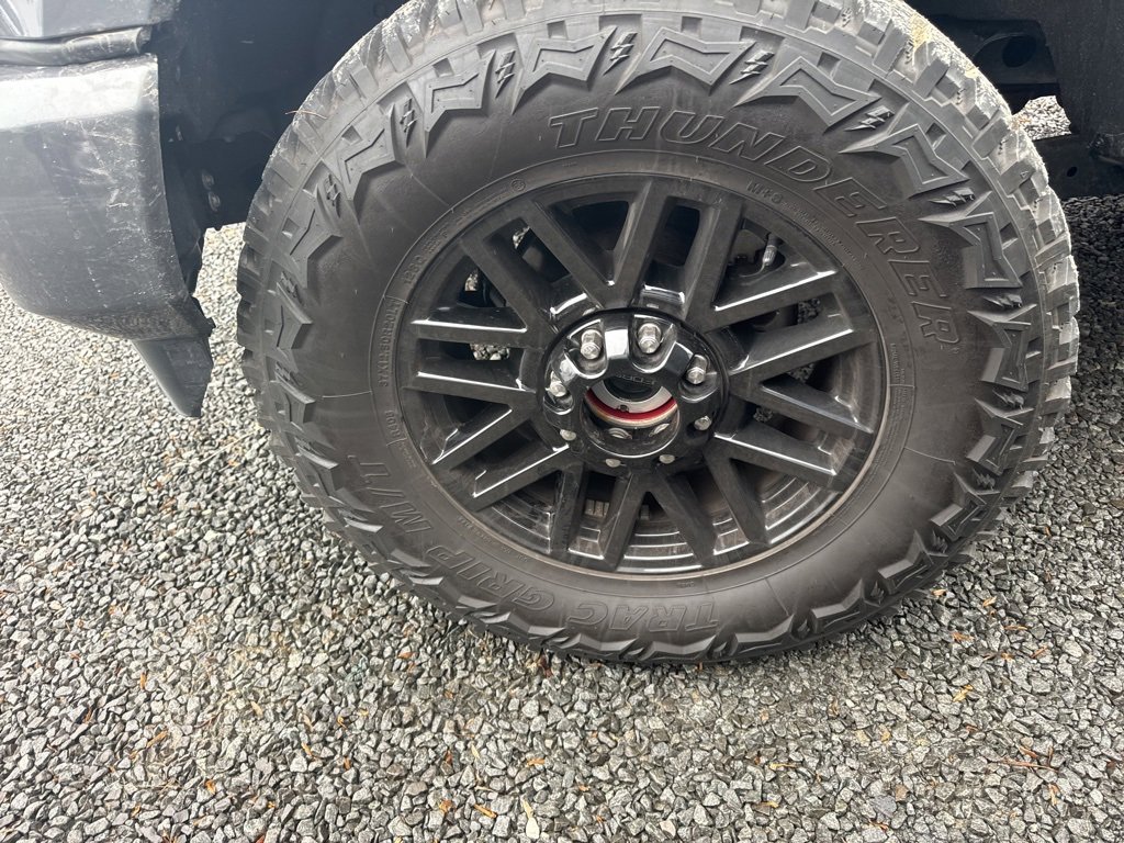 Used 2022 Ford F250 XLT w/ Black Appearance Package image 22