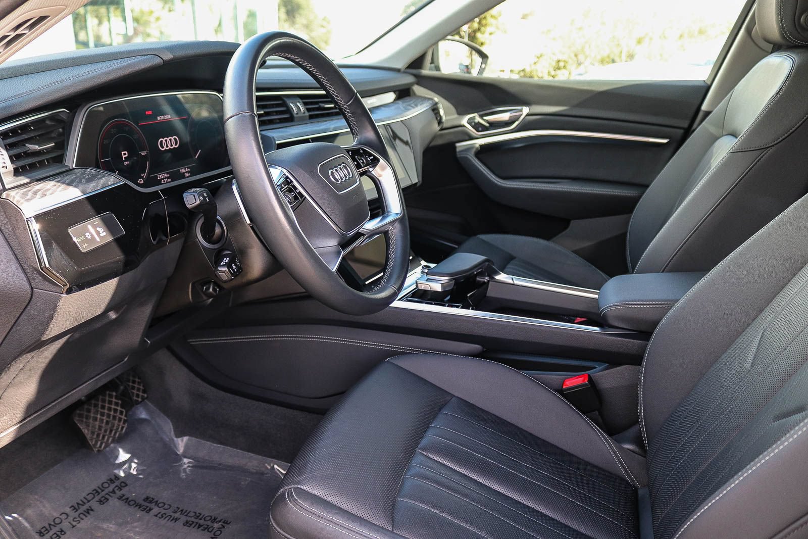 Certified 2024 Audi Q8 e-tron Premium Plus AWD/4WD image 19