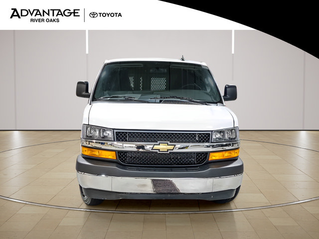 Used 2025 Chevrolet Express 2500 w/ Driver Convenience Package RWD image 3