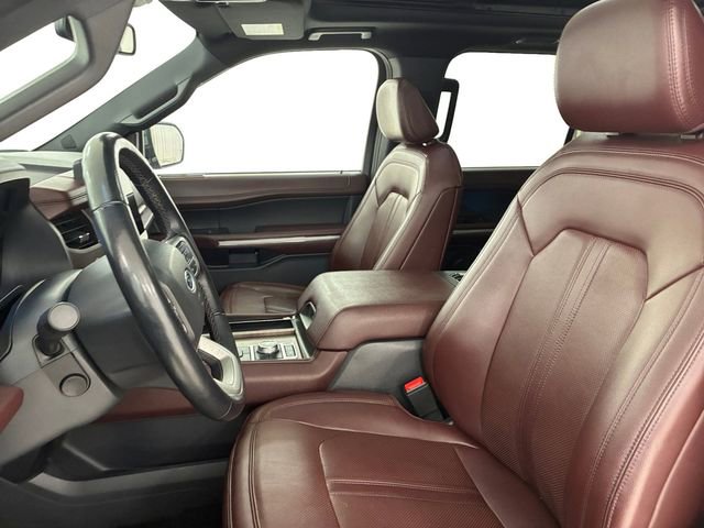 Used 2024 Ford Expedition Limited image 12