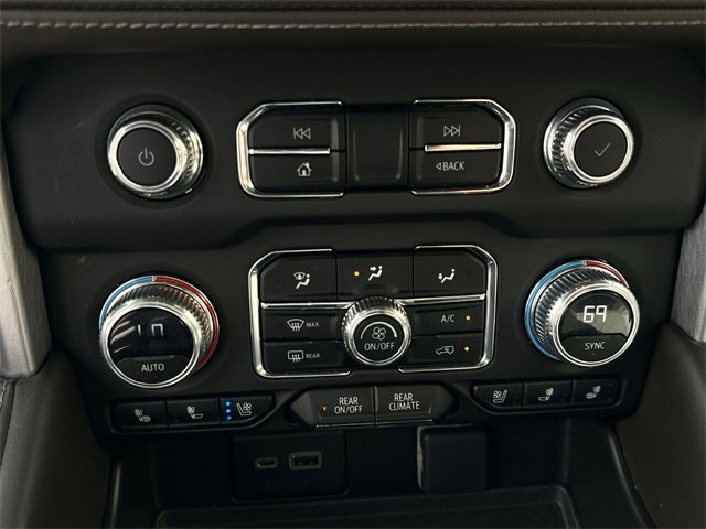 Used 2023 GMC Yukon SLT w/ SLT Luxury Package image 27