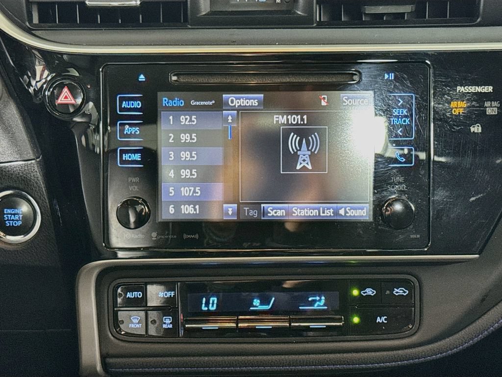 Used 2017 Toyota Corolla SE w/ Carpet Mat Package (TMS) FWD image 14