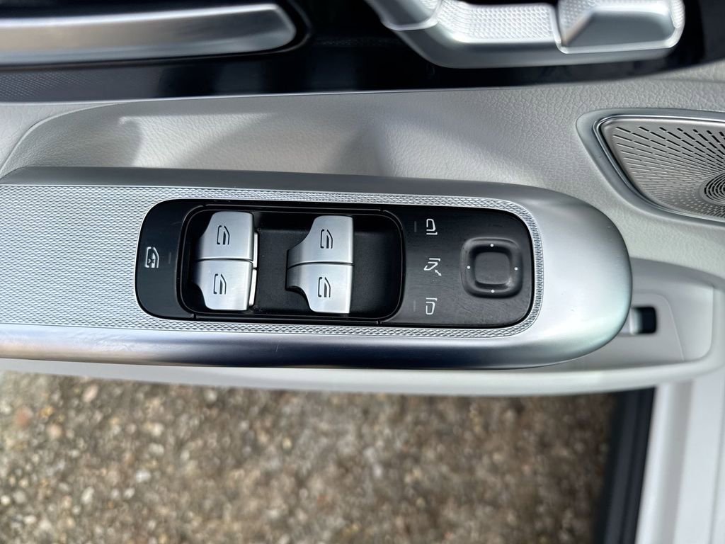 Used 2024 Mercedes-Benz EQE 350+ 4MATIC Sedan image 15