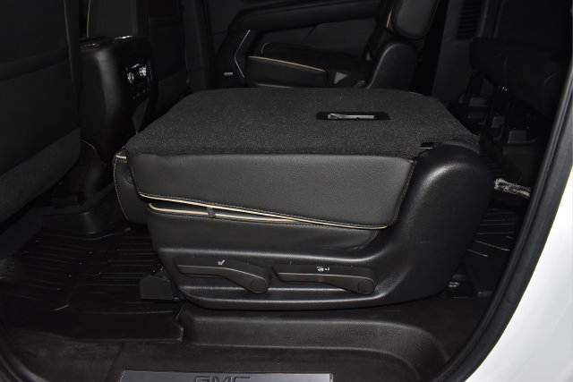 Used 2021 GMC Yukon XL SLT w/ SLT Premium Package AWD/4WD image 20