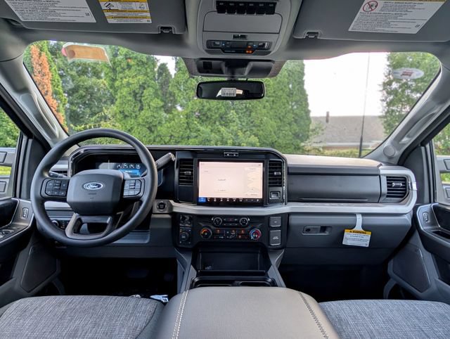 New 2026 Ford F250 XLT w/ XLT Premium Package AWD/4WD image 11
