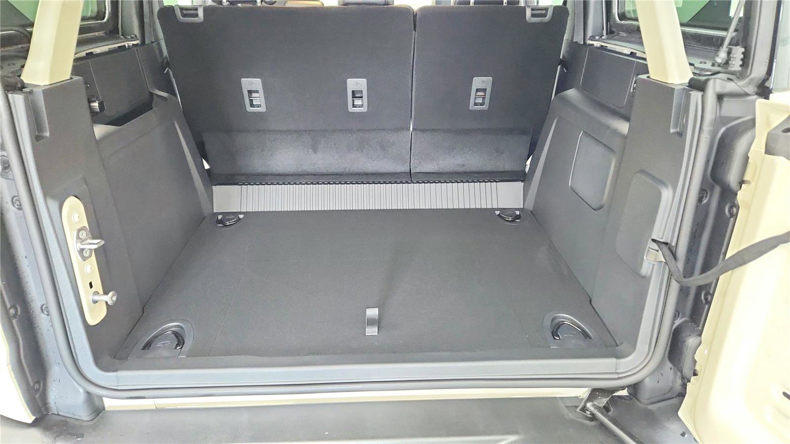 New 2026 Ford Bronco Outer Banks image 12