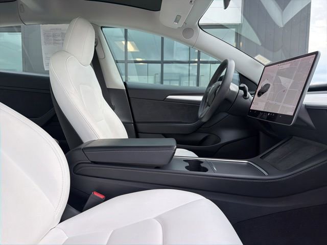 Used 2022 Tesla Model 3 Performance AWD/4WD image 12
