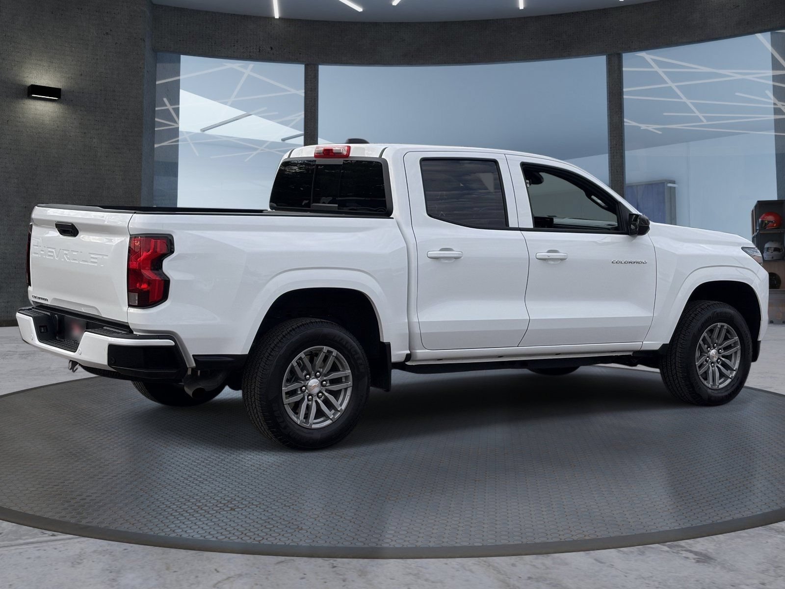 Certified 2026 Chevrolet Colorado LT RWD image 6