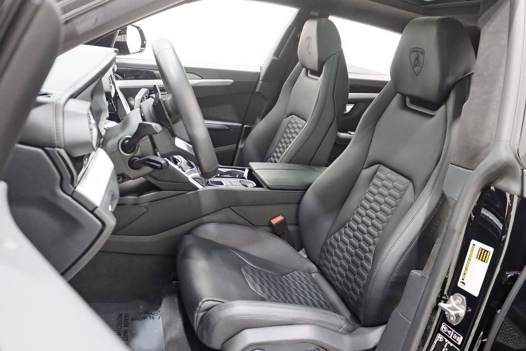 Used 2021 Lamborghini Urus image 31
