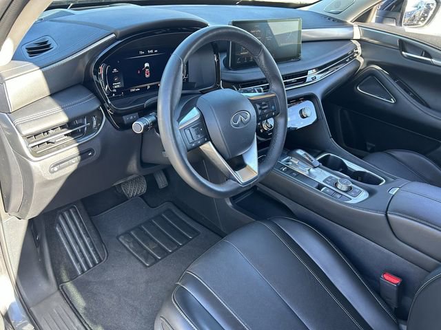 Certified 2025 INFINITI QX60 Luxe w/ Vision Package image 19