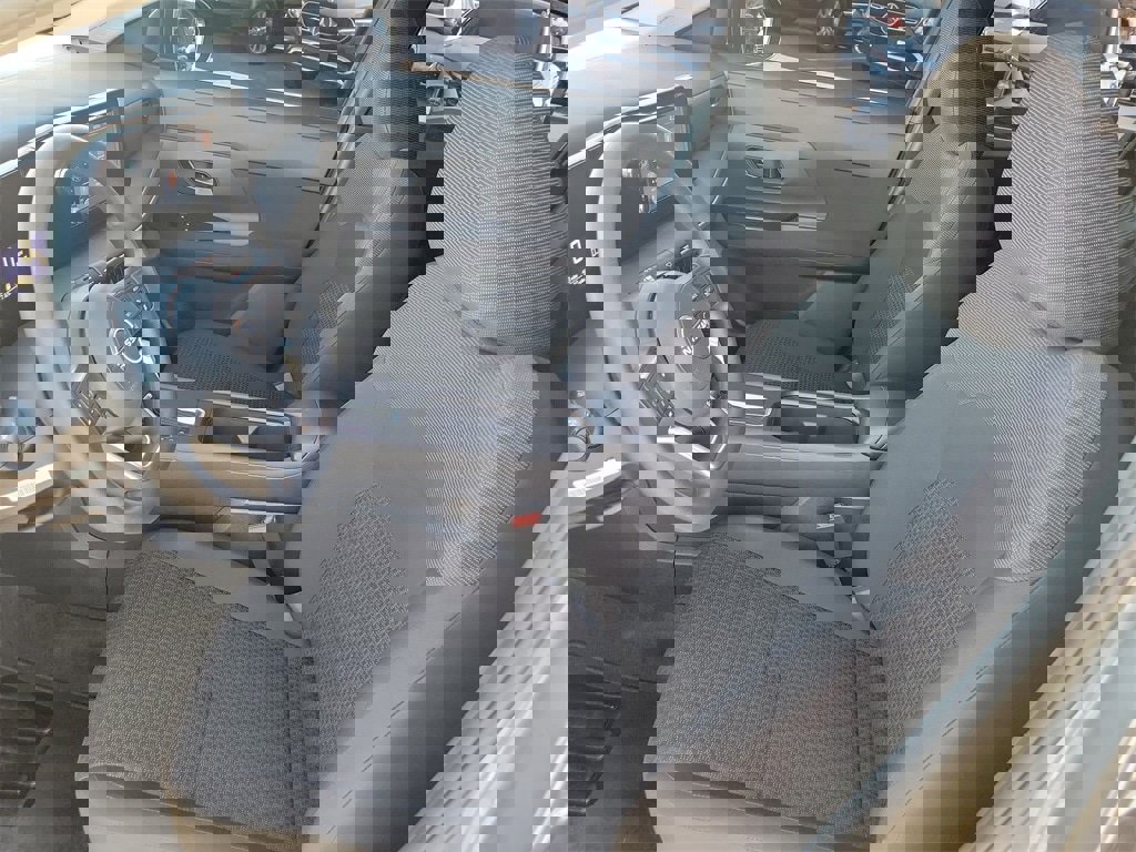 Used 2025 Nissan Kicks S image 16