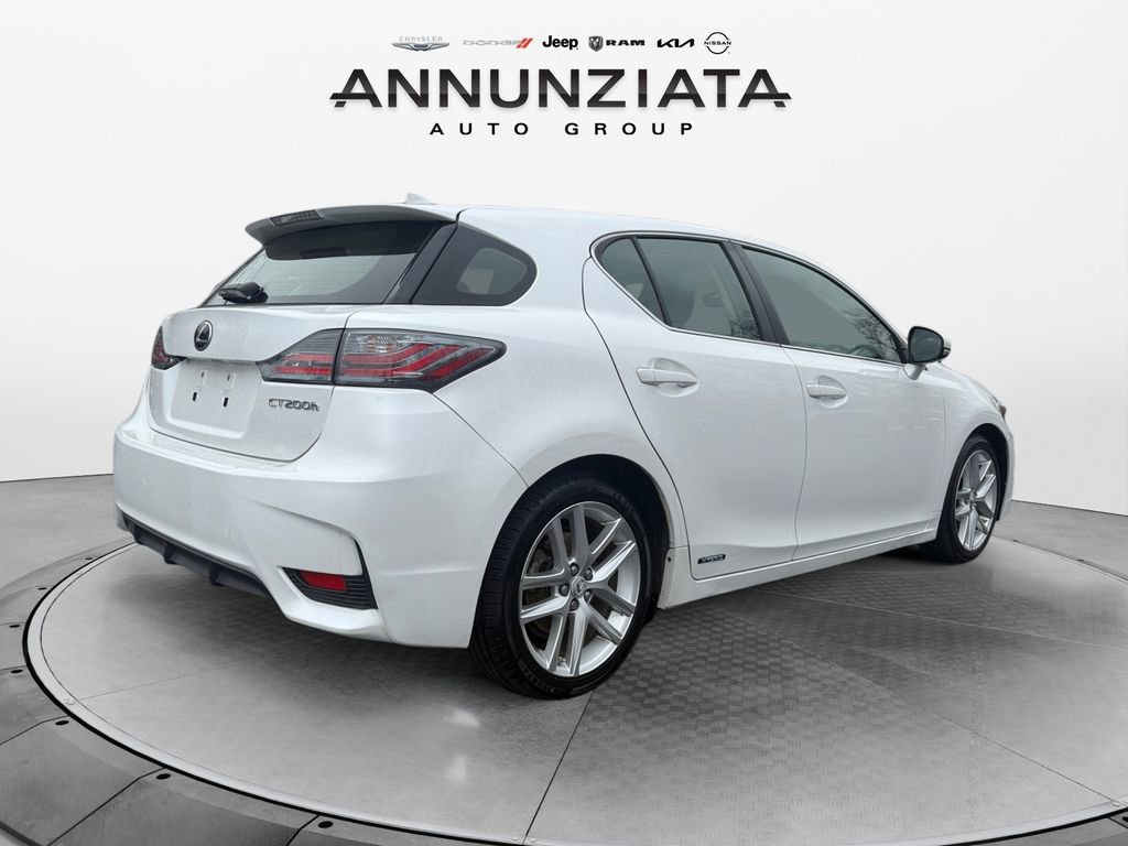 Used 2017 Lexus CT 200h w/ Navigation System Package image 5