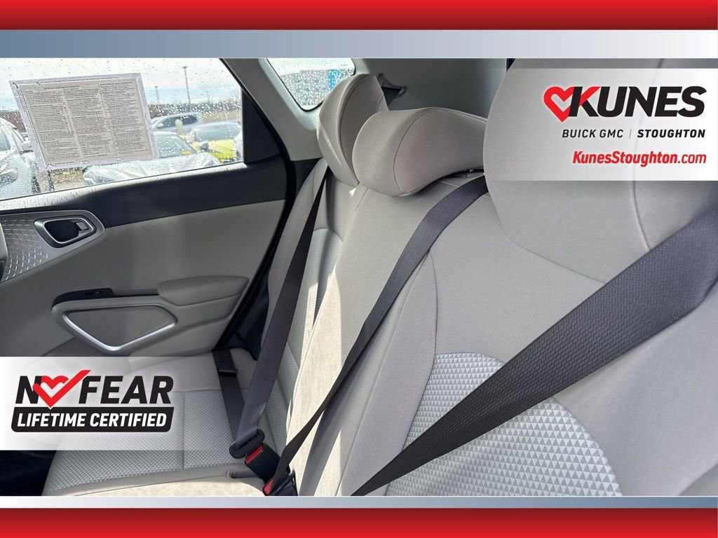 Used 2025 Kia Soul LX image 37