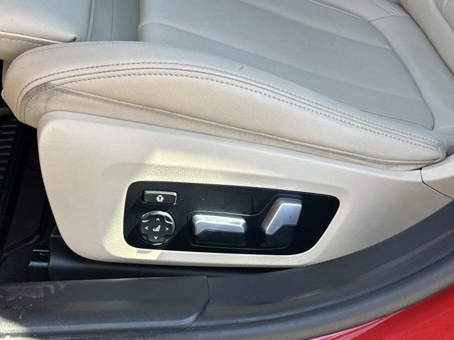Used 2021 BMW 330i Sedan w/ Convenience Package image 11