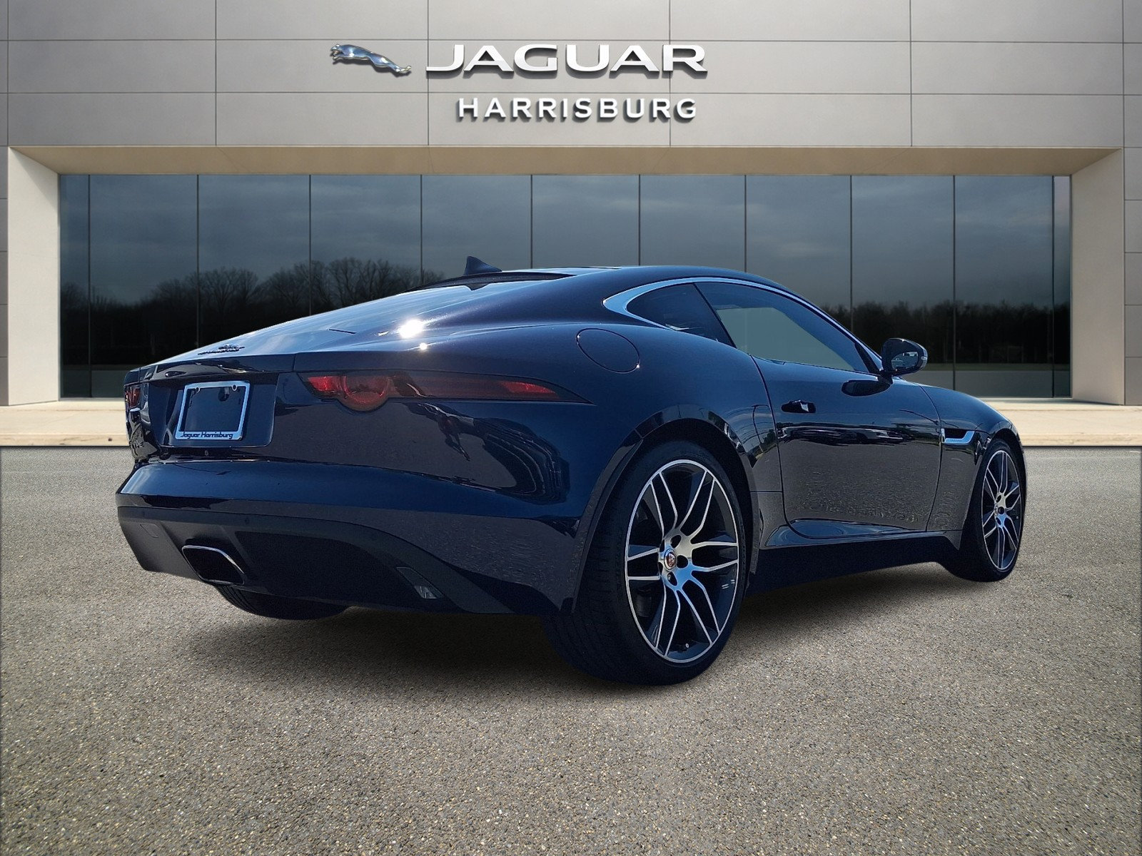 Used 2020 Jaguar F-TYPE Coupe RWD image 4