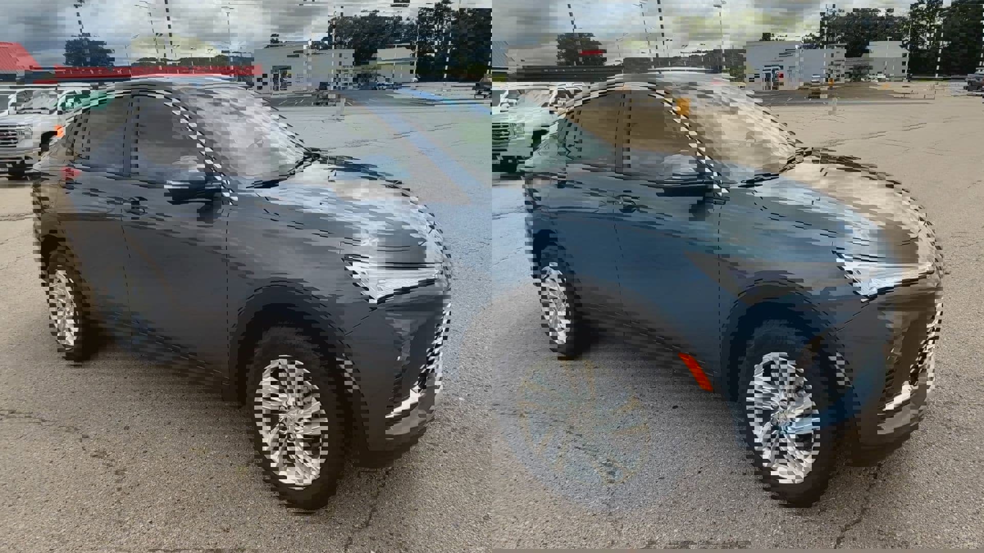 New 2025 Buick Envista Preferred w/ Convenience I Package image 2