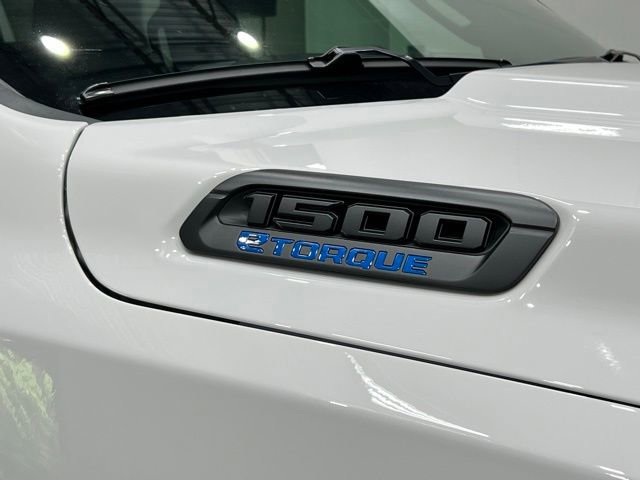 New 2026 RAM 1500 4x4 Crew Cab image 47