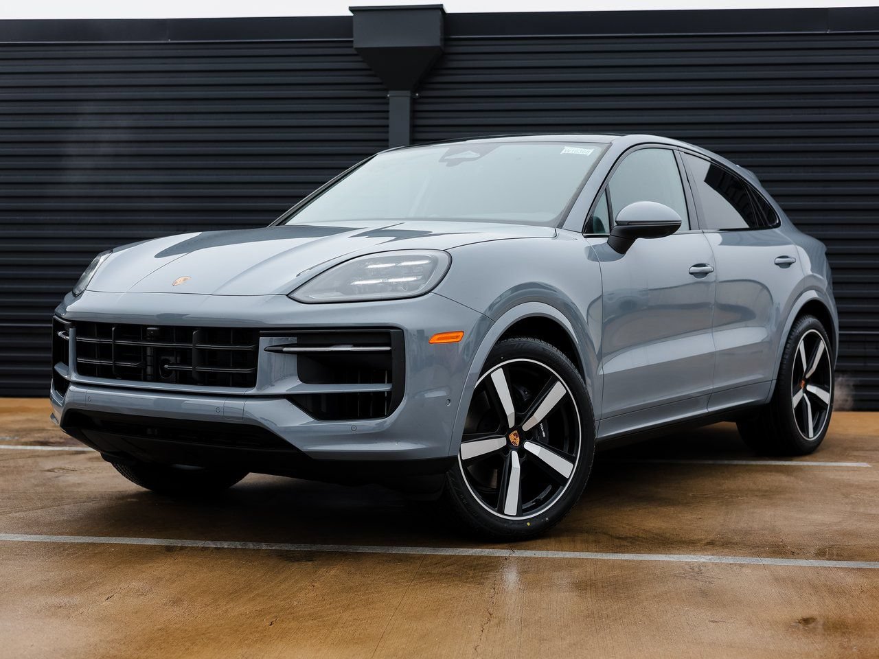 New 2026 Porsche Cayenne Coupe AWD/4WD image 1